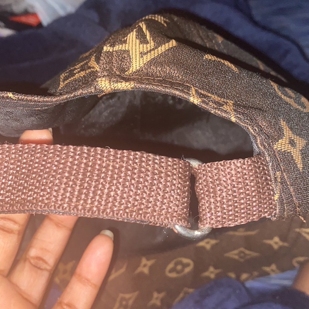 Louis Vuitton hat in real good condition.
